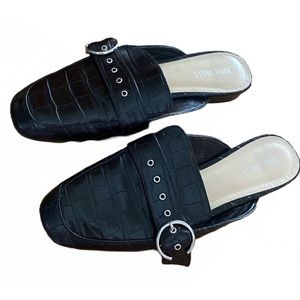 Nine West Black Buckle Strap Faux Croc Mules Size 8